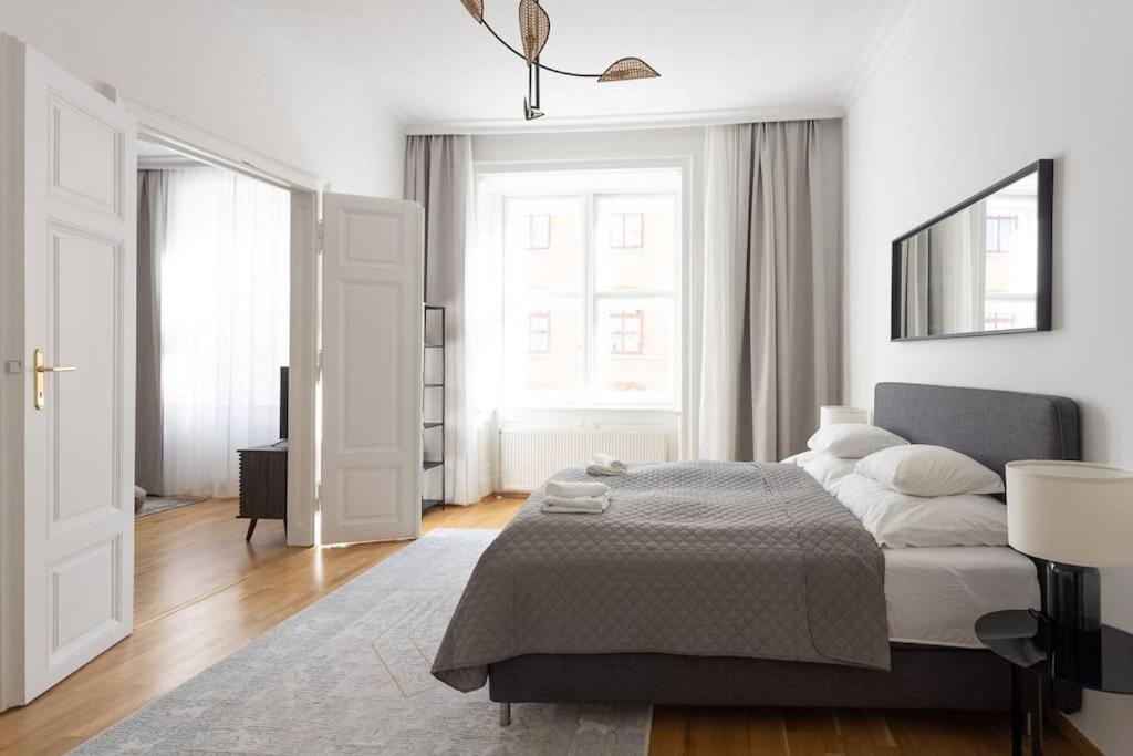 Franz 23 - Typical Viennese Apartment In The Heart Of 维也纳 外观 照片